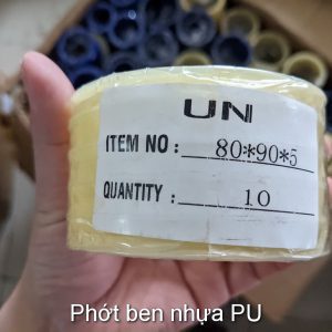 Phot ben UN vang thuy luc piston