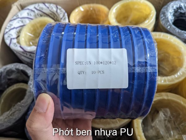 Phot ben UN thuy luc