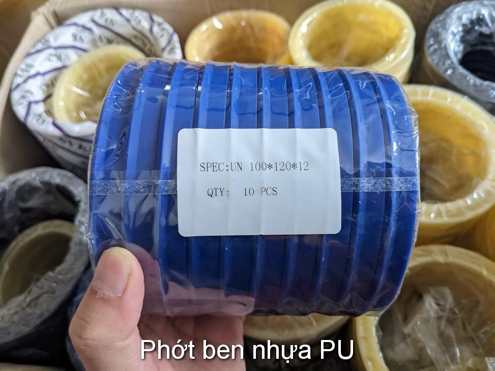 Phot ben UN thuy luc